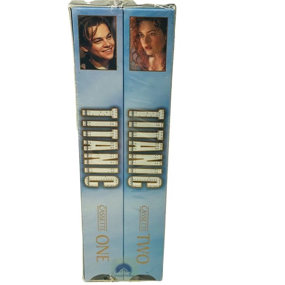 Titanic VHS 1997 2 Tape Set Leonardo DiCaprio Kate Winslet New In Package - Picture 3 of 5